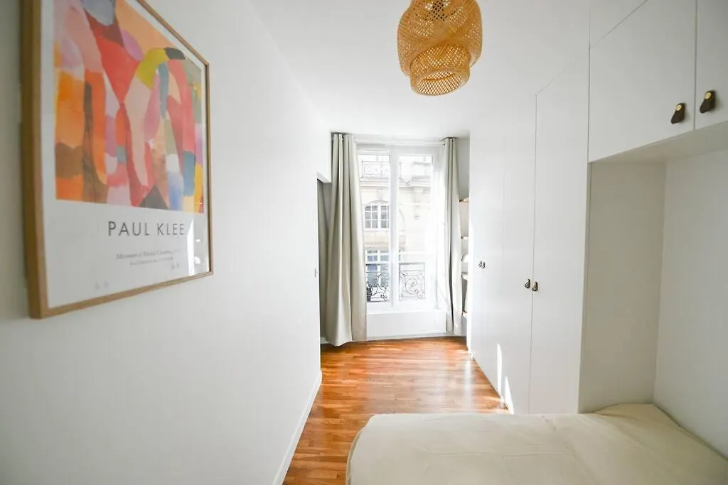شقة We Parisian The Marais Cozy